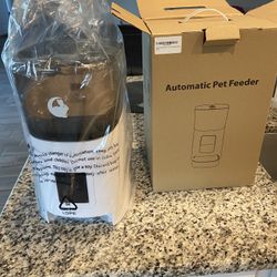 Dog Cat Automatic Feeder 