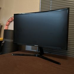 Samsung 32in Curved 