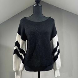 XS Express White Black Sweater