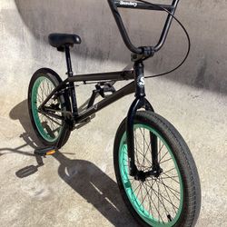 SUNDAY 20 BMX BIKE