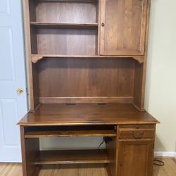 Ethan Allen Country Crossing Desk and Hutch