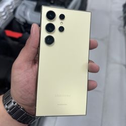 Galaxy S24 Ultra 5G Unlocked 256GB! Finance For $50 Down Payment!!