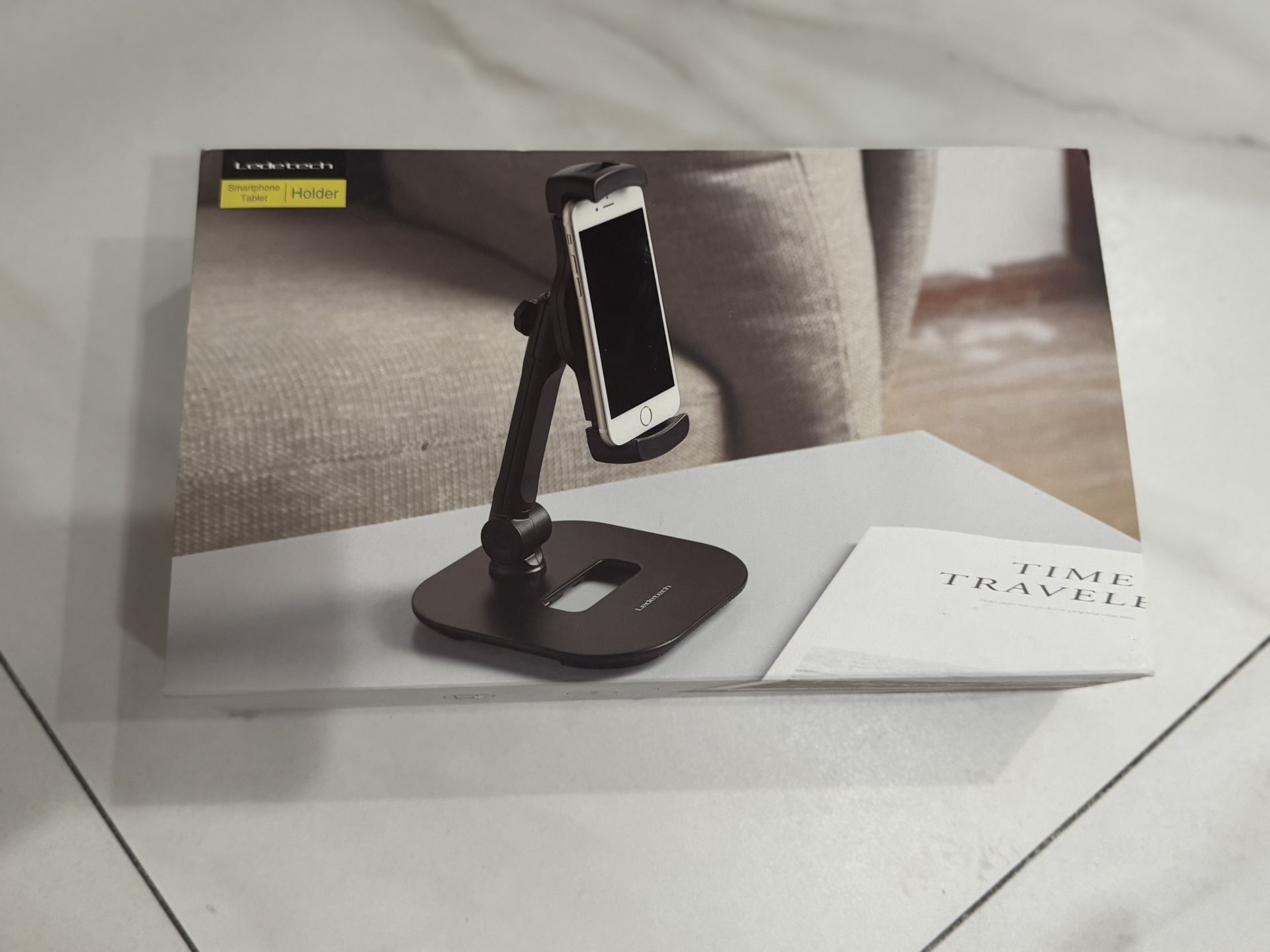 Mobile Tablet holder and smartphone holder for any desk and table