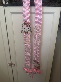 Hello kitty graduation lei