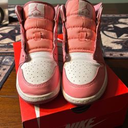 Air Jordan 1 Mid GS  “Valentines Day” 2023