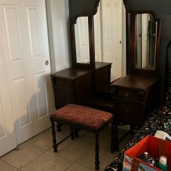 Antique vanity 