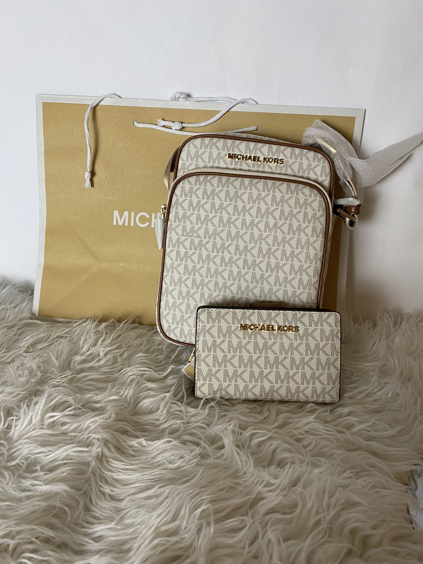 Michael Kors handbag and wallet