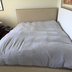 Queen Size Headboard/Bedframe/Mattress