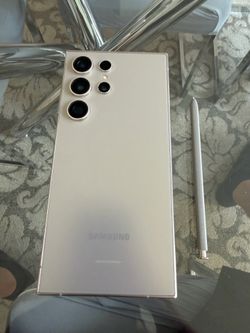 Samsung Galaxy S24 Ultra 256GB Unlocked excellent condition