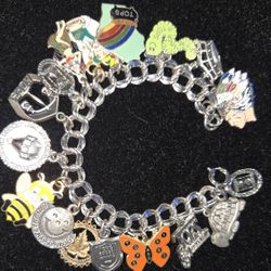Vintage 1980 Tops Charm Bracelet 