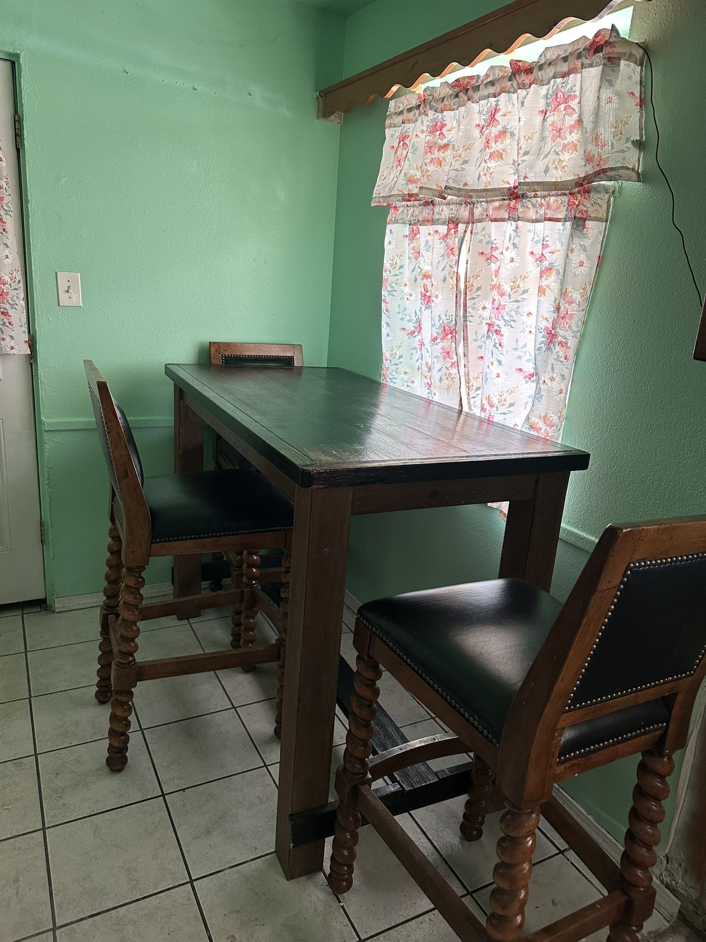 Table And Chairs