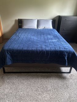 Queen Frame + Memory Foam Mattress