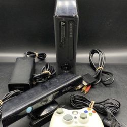 Xbox 360  Slim WITH ACCOUNTS WORKING NO PROBLEMS 