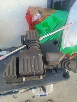 07 to 08 Honda Fit Air Intake Filter Box