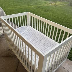 Crib With Mattress $25.00