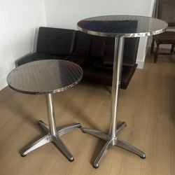 23” Round Bar Tables