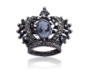 Crown Cameo Brooch 