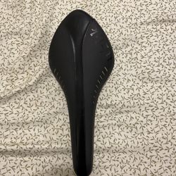 Fizik Arione Saddle