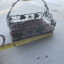 Basket & Serving tray Ivy