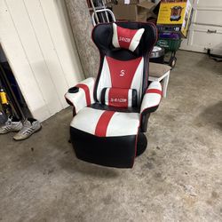 Reclining Swiveling Gaming Chair