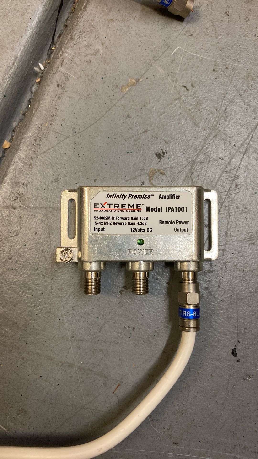 Extreme Broadband Infinity Premise Amplifier Silver Color IPA1001