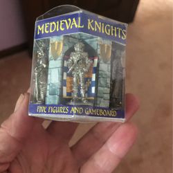 Medieval knights five figures and game board made by timeline from the UK