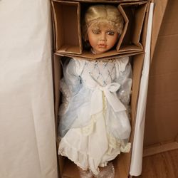 Rare William  Tung Tuss Collection 32 In Porcelain  Doll  Trista  Number  47 In 1000  Mint.