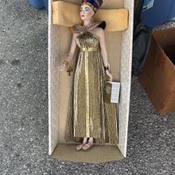 Franklin Mint Porcelain Bisque Heirloom Doll Of Queen Nefertiti 1987