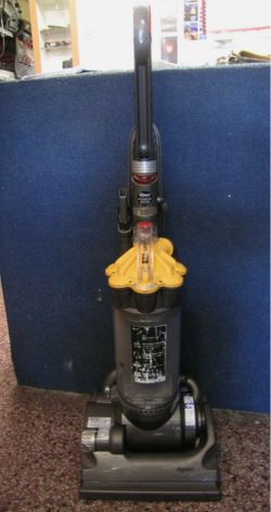 Dyson Dc33 animal vacuum cleaned nice filters and brush roller cleaned