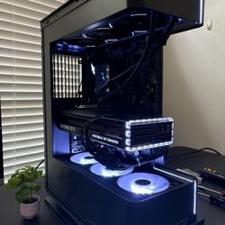 RTX 4070 Ti ROG Strix | Ryzen 7 7800X3D | 32GB DDR5 | LCD AIO | Premium B