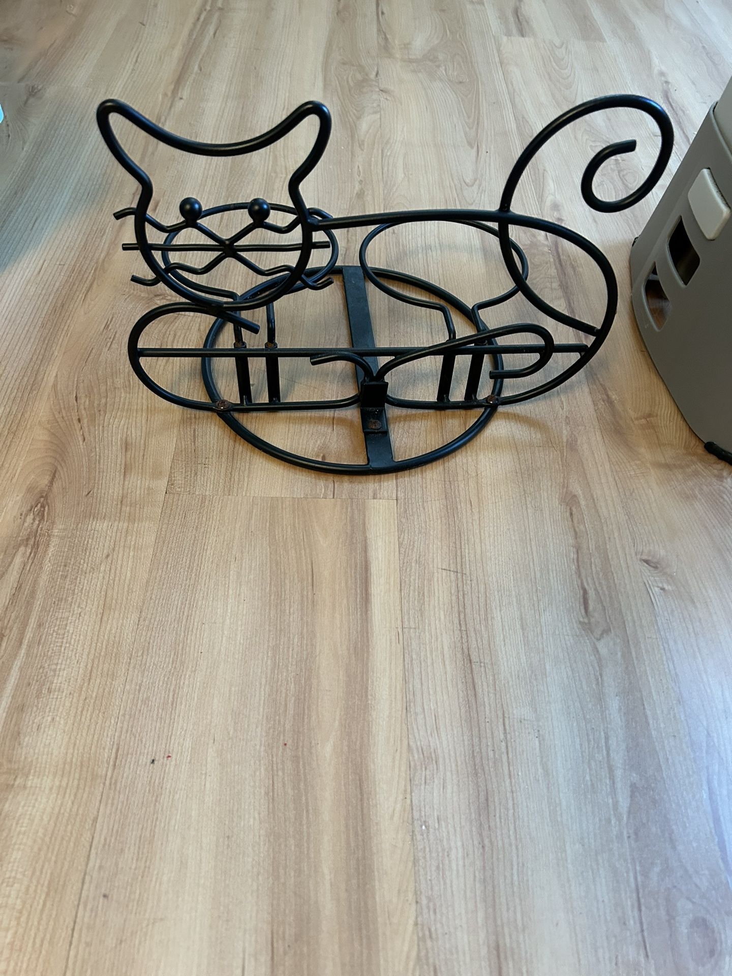 Pet Food Holders, Elevated