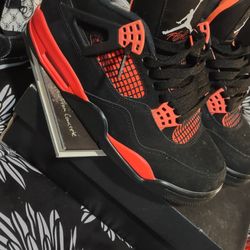 Air Jordan 4 Retro