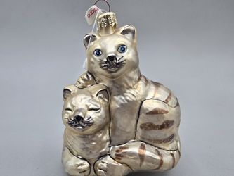 Cat Cuddles Ornament