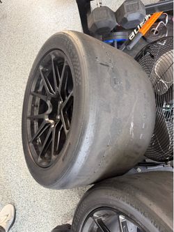 Corvette wheels and tires