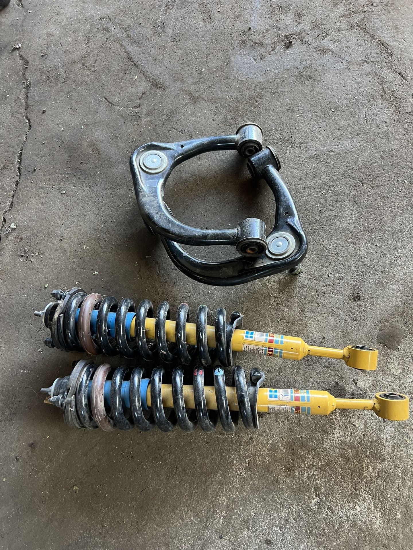 2020 Toyota Tacoma Front Shocks And upper control arm