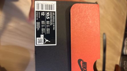 Jordan 12 cherry size 10.5