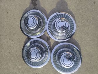 Rally wheels center caps