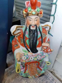 Ceramic decor throw me a offer