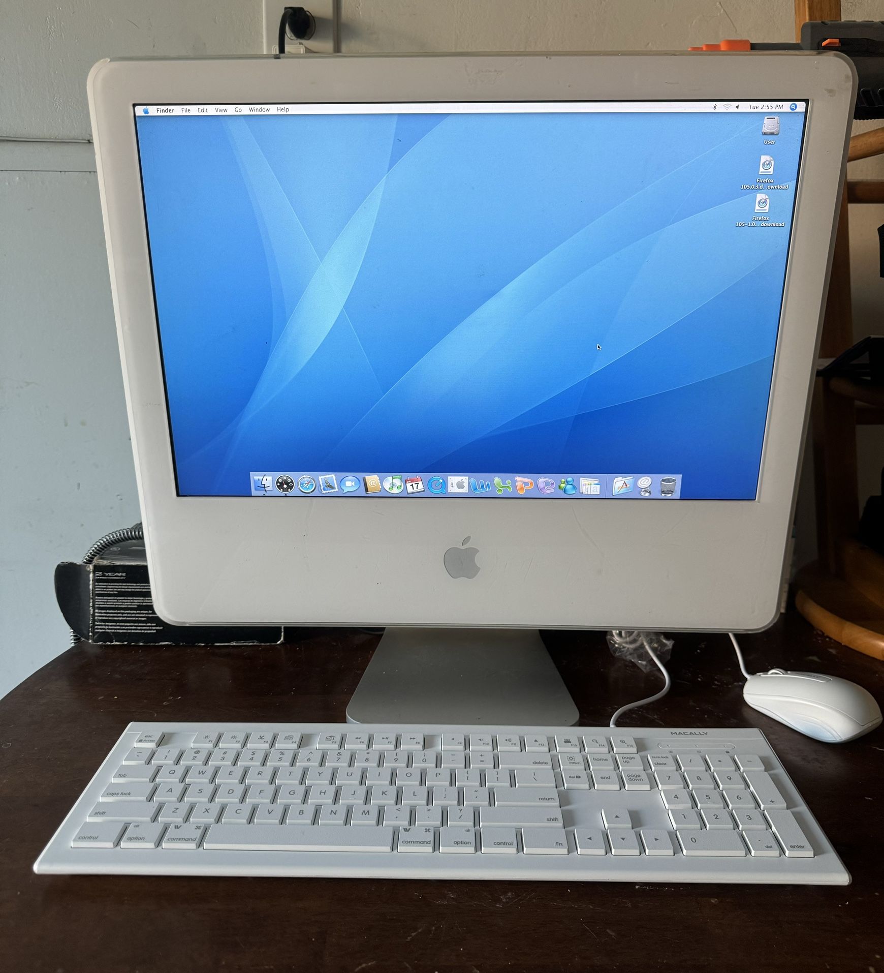 Apple A1076 Imac G5 1.8 GHz Power PC 20" 160GB HDD 512MB Ram