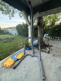 Everlast punching bag stand