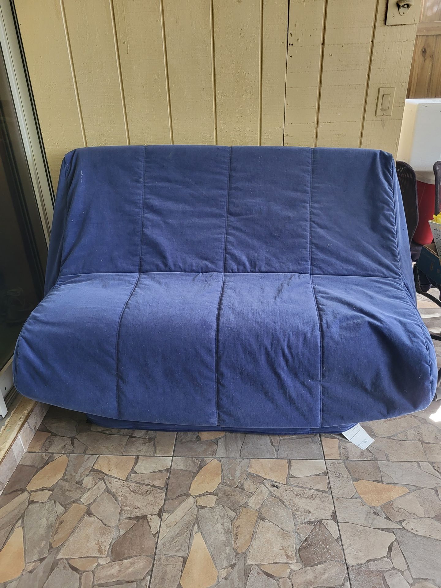 VENDO SOFÁ CAMA NUEVO $300 UNA CAMA PRÁCTICA EN PERFECTA CONDICIONES $200
