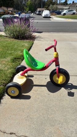 Kids tricycle