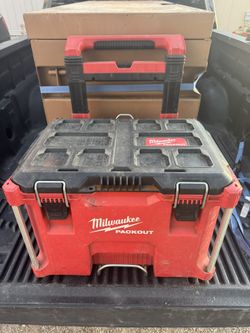 Milwaukee Packout