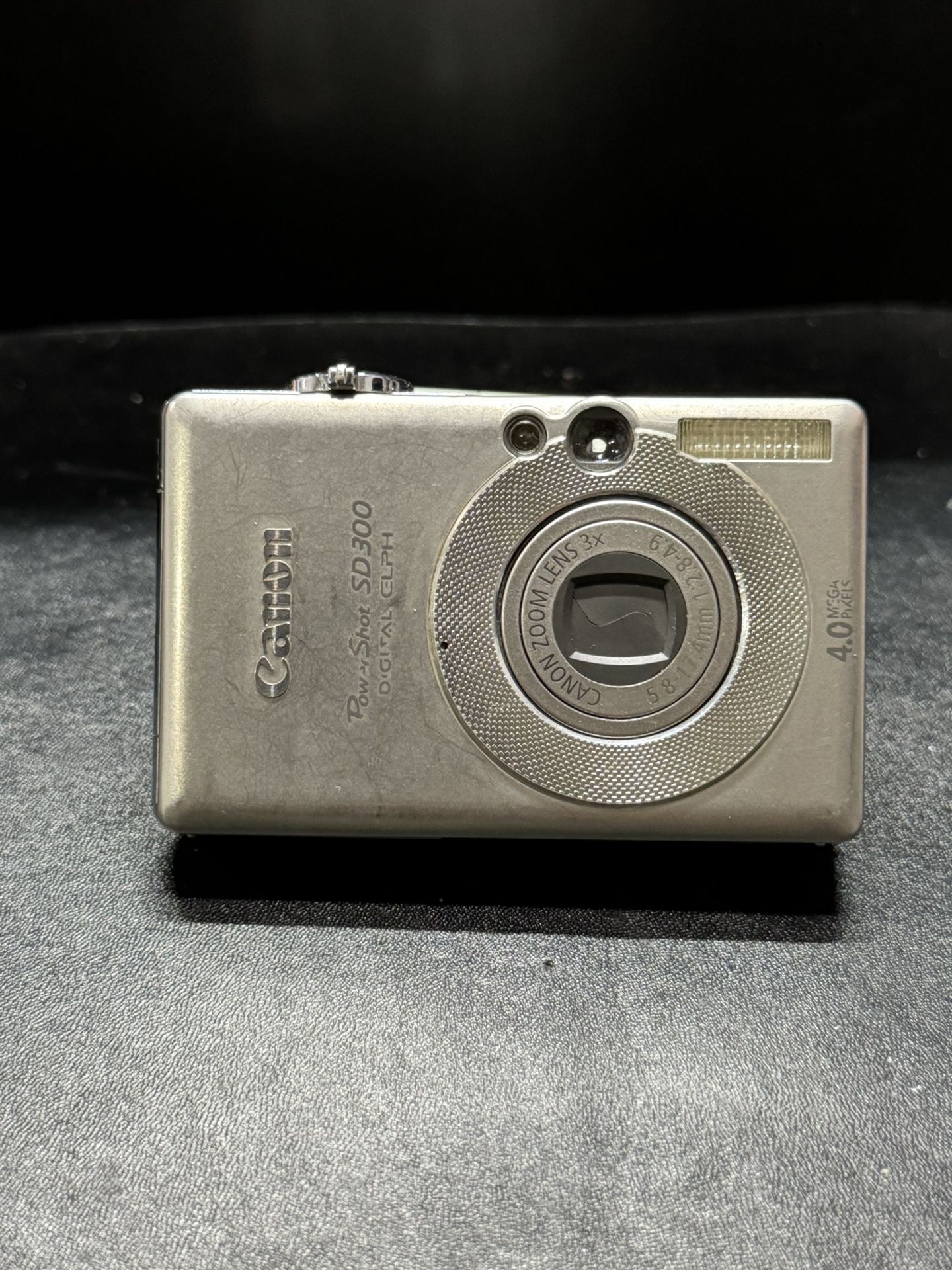 Canon SD300 4MP Digital Camera
