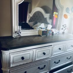  2 piece dresser 