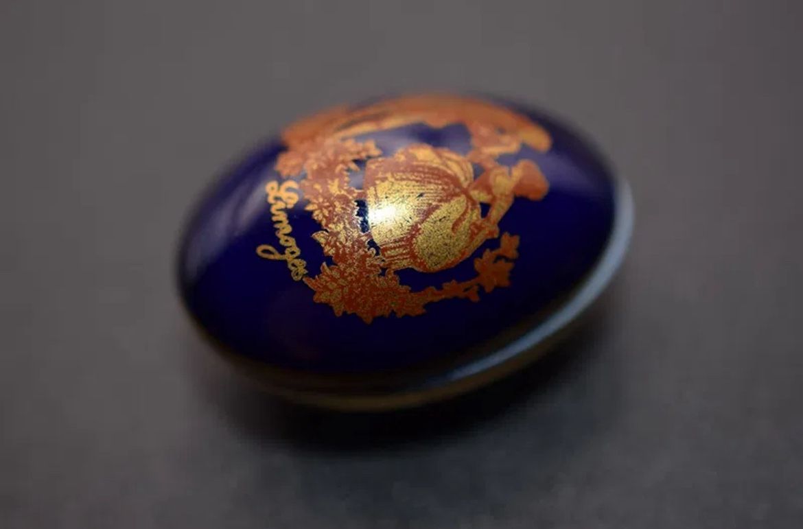 Porcelain Limoges France Painted Egg Miniature