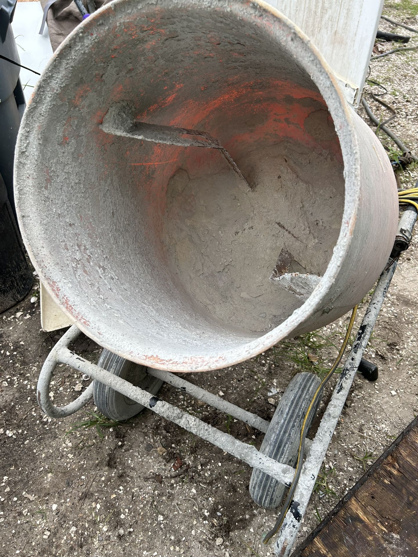 KUSHLAN Model 35O Cement Mixer
