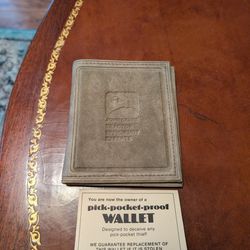 John Deere" Pick Pocket Proof Wallet"  Vitronic  Line