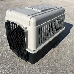 Airline Approved Plastic Pet Carrier Kennel Crate! Good condition! For Large Dogs up to 70lbs 35x25x28in