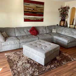 Grey Adjustable Sectional With Ottoman 